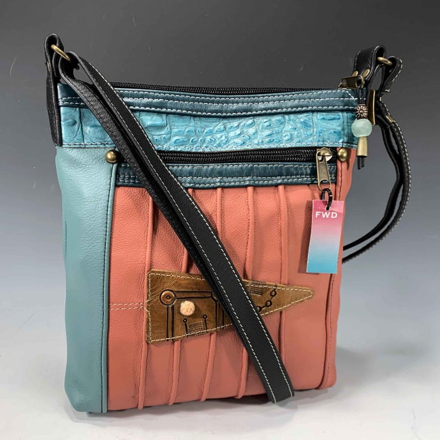 SMALL CROSS BODY 8